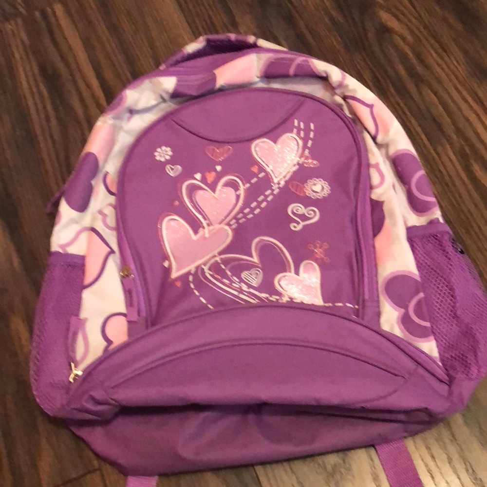 💜🤍purple hear backpack 💜🤍
